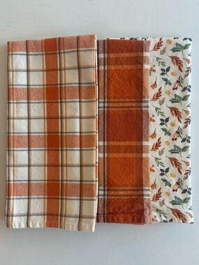 Cotton Tea Towels In Autumn Colors - Set of 3! 100% Cotton. By Design Imports.